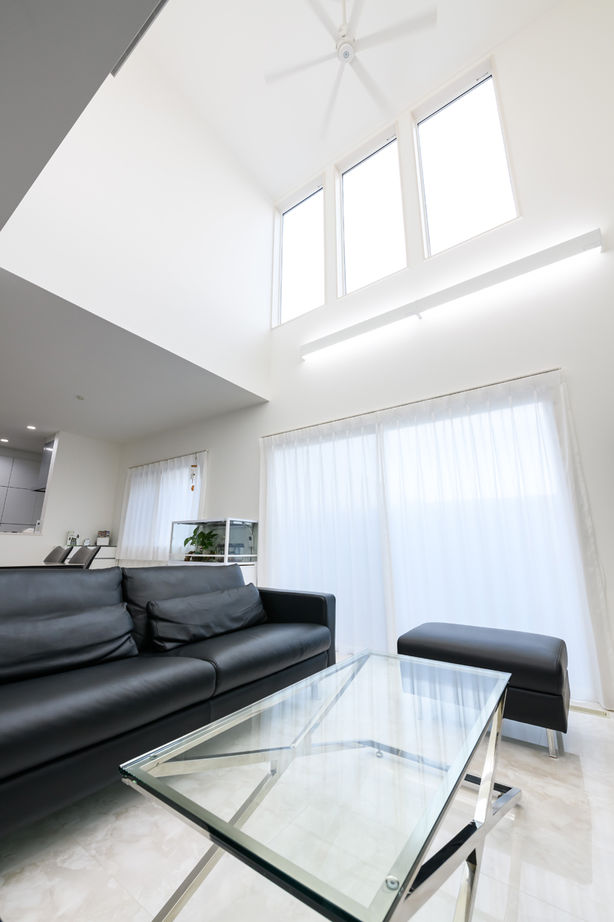 桧家住宅　(日本中央住販) 【大阪府/間取図/ビルトインガレージ/屋上庭園】愛車を眺め、趣味を楽しむ高品質な邸宅。の建築実例画像4