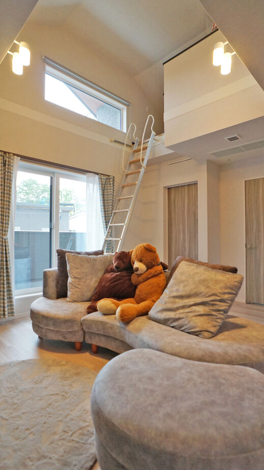 桧家住宅　(日本中央住販) 【京都府/ビルトインガレージ/2階リビング】愛車と共に暮らす家の建築実例画像6