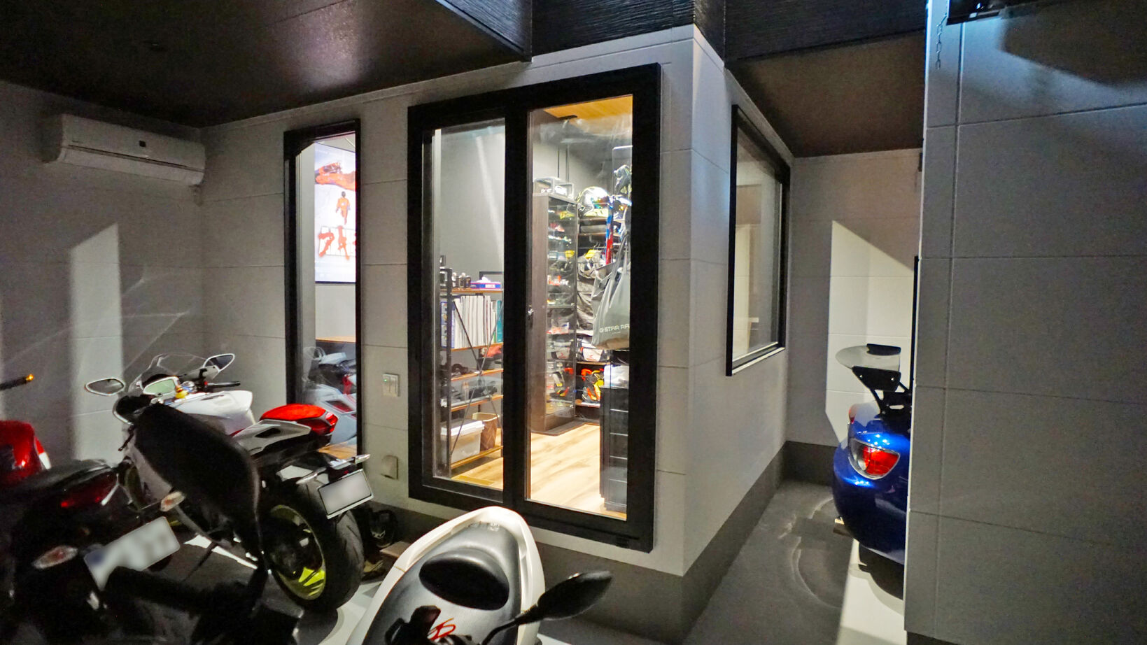 桧家住宅　(日本中央住販) 【京都府/ビルトインガレージ/2階リビング】愛車と共に暮らす家の建築実例画像8