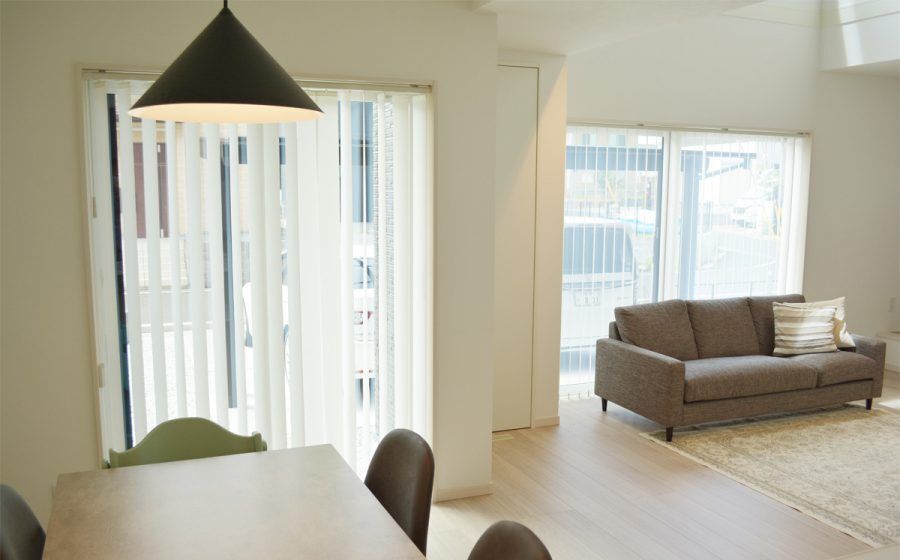 桧家住宅　(日本中央住販) 【吹き抜け/土間収納/屋上】自然光が心地よい開放的な空間。家族の健康を守る快適な暮らしの建築実例画像2