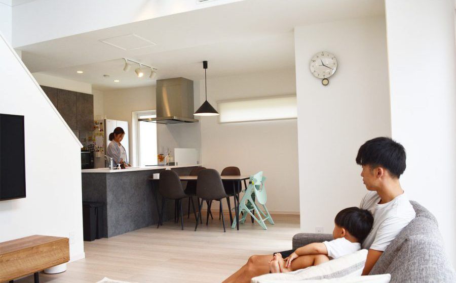 桧家住宅　(日本中央住販) 【吹き抜け/土間収納/屋上】自然光が心地よい開放的な空間。家族の健康を守る快適な暮らしの建築実例画像7