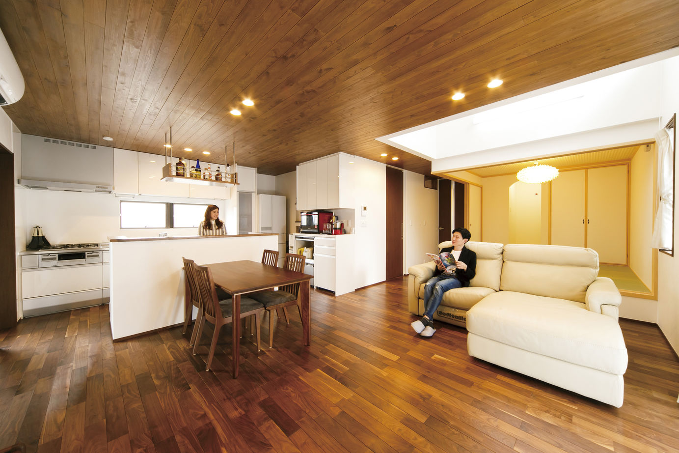 イソダ 【3000万円台/50坪台/間取り図あり/賃貸併用住宅】間取りにこだわり抜いた、憧れの湘南ライフを楽しむ家の建築実例画像2