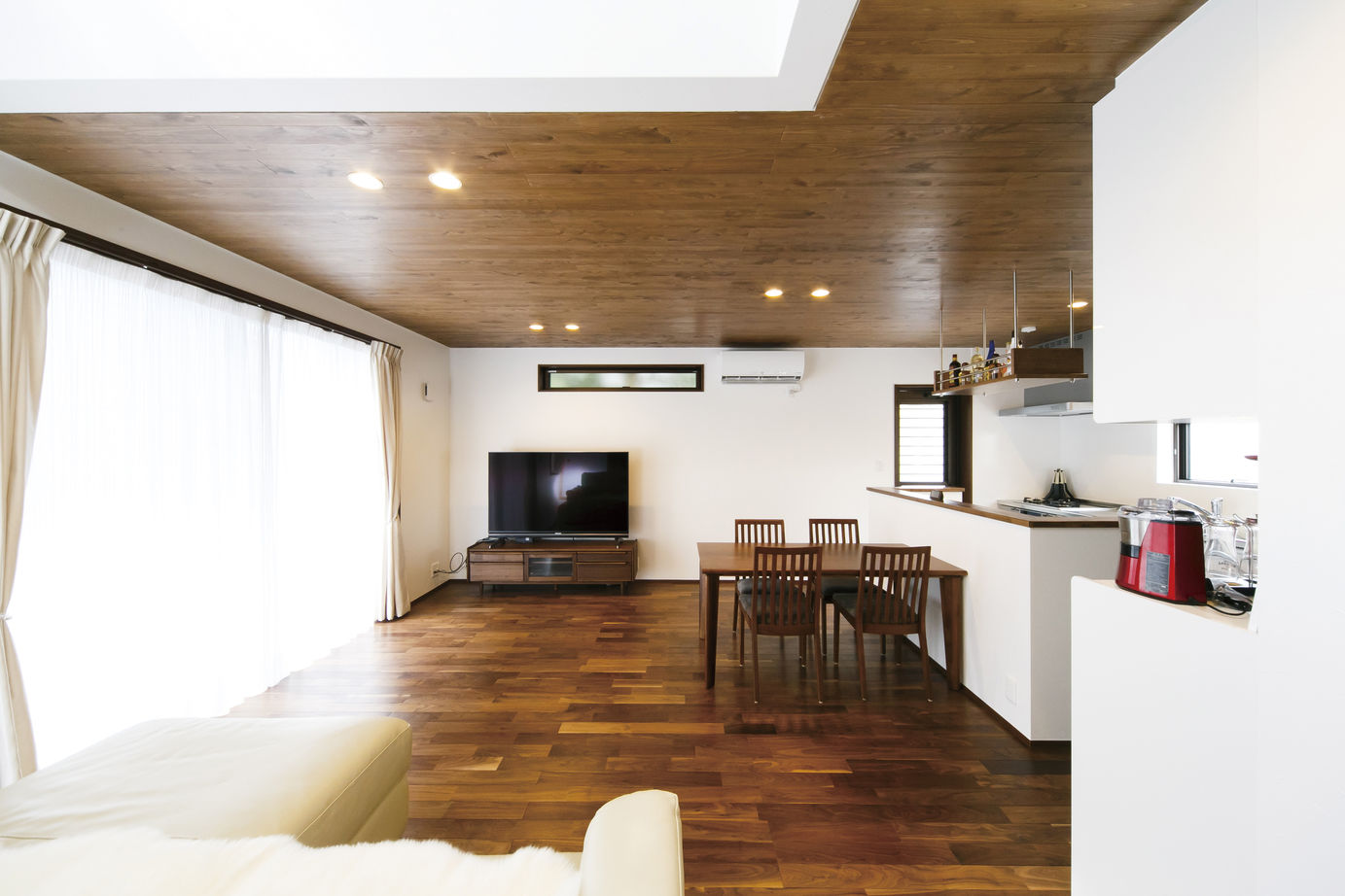 イソダ 【3000万円台/50坪台/間取り図あり/賃貸併用住宅】間取りにこだわり抜いた、憧れの湘南ライフを楽しむ家の建築実例画像3