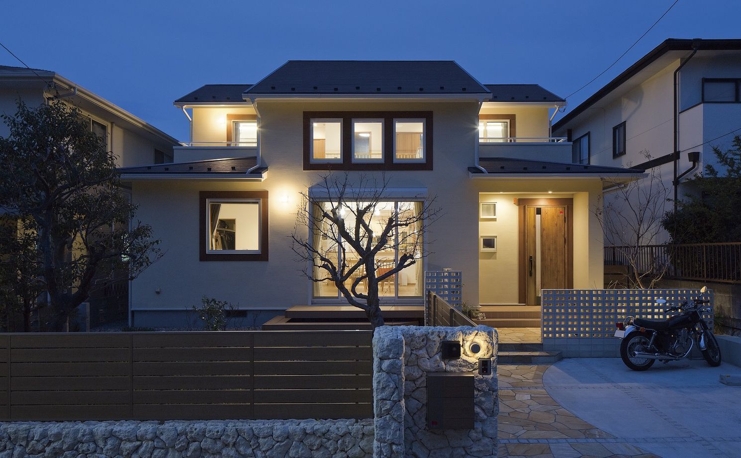 イソダ 【3000万円台/30坪台/間取り図あり】桧の床とソーラーサーキット工法で叶える身体に優しい住環境の建築実例画像12