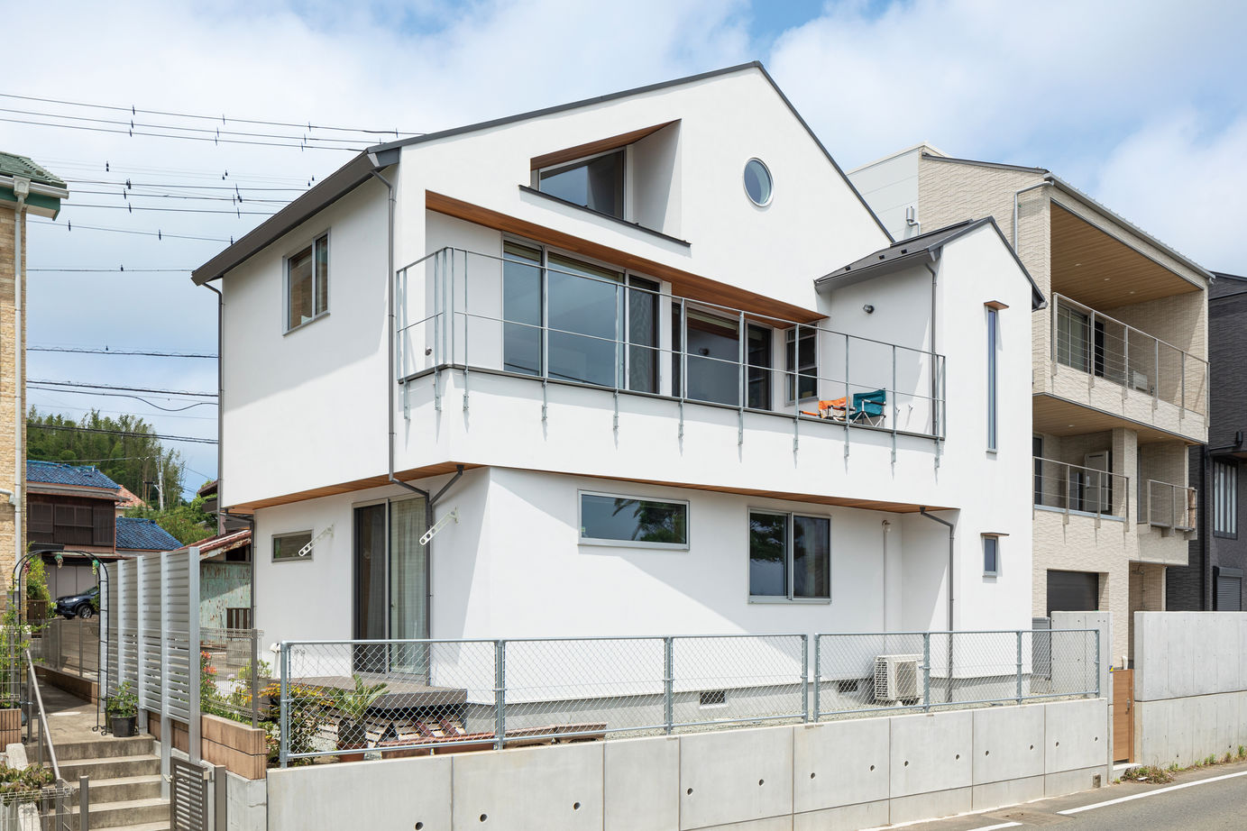 イソダ 【3000万円台/40坪台/間取り図あり】お手本にしたのは北欧の温かみ。海沿いに建つスローライフを楽しむ家の建築実例画像3