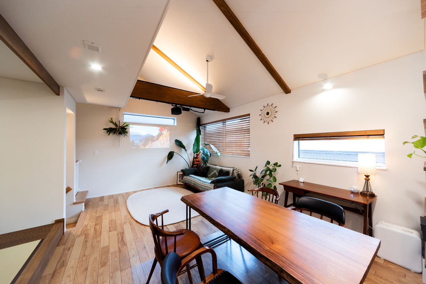 イソダ 【2500万円～2999万円／2階LDK／家事動線】高性能が楽にする子育て。「冬の夜中に起きても寒くありません」の建築実例画像5