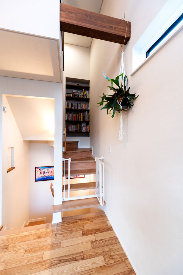 イソダ 【2500万円～2999万円／2階LDK／家事動線】高性能が楽にする子育て。「冬の夜中に起きても寒くありません」の建築実例画像6