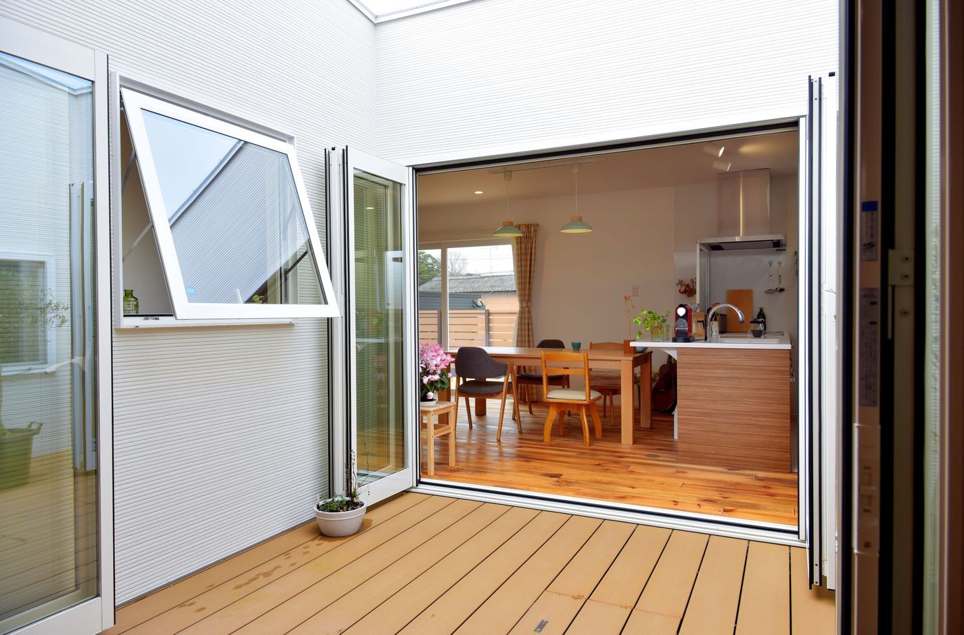 NJ HOME/なかむら住宅 【平屋/中庭/北欧】暮らしやすい回遊動線の住まいの建築実例画像5