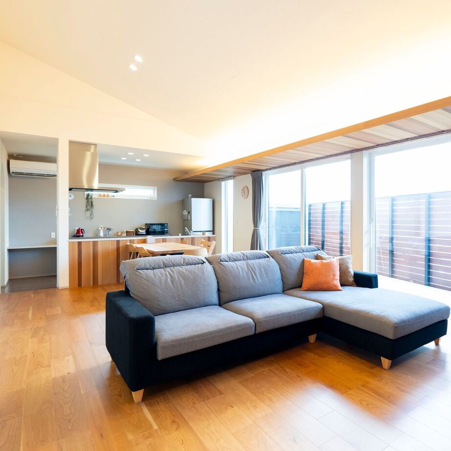 シアーズホーム福岡 【勾配天井｜平屋】アースカラーが映える家の建築実例画像2