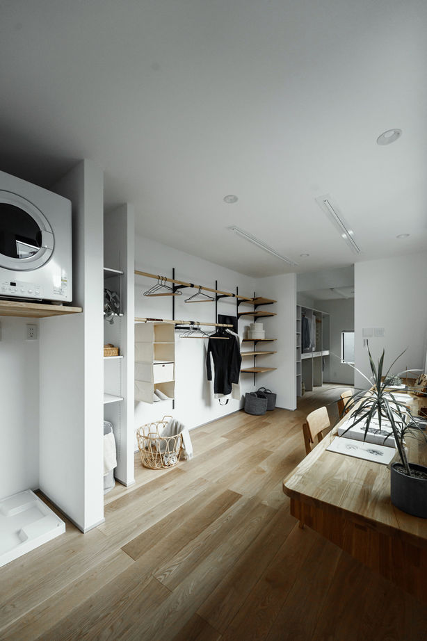 LIVIA(リビア)一級建築士事務所 【京都/狭小/中庭/間取図】美しさと家族のつながりを追求した、外から中が見えないライトコートのある家の建築実例画像8