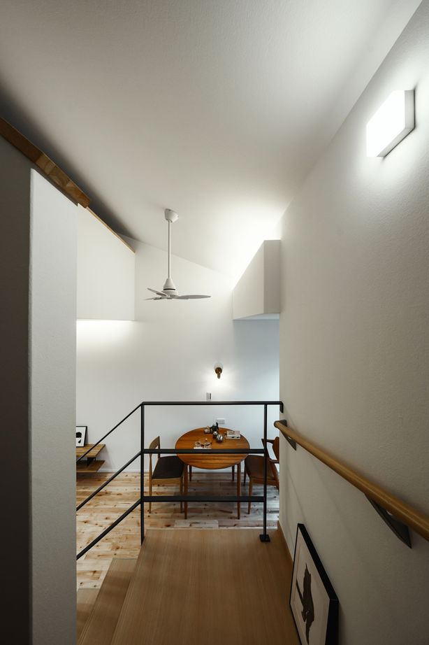 LIVIA(リビア)一級建築士事務所 【京都/2000万円台/狭小/２階リビング/間取図】24.3坪に２つの吹抜けで開放感と明るさを生み出した家の建築実例画像7