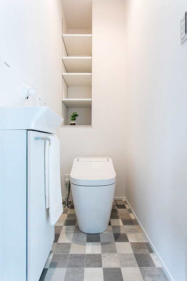 昭和ハウジング泉州・パナソニックビルダーズグループ 【2000万円台/テクノ工法/貝塚市/おしゃれ】窓のない外観に、明るい吹抜けのリビング。ギャップを楽しむ家の建築実例画像17