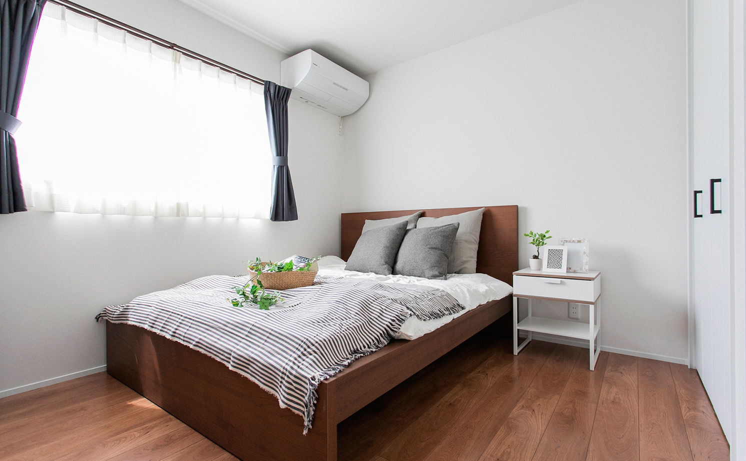 昭和ハウジング泉州・パナソニックビルダーズグループ 【2000万円台/テクノ工法/貝塚市/おしゃれ】窓のない外観に、明るい吹抜けのリビング。ギャップを楽しむ家の建築実例画像19