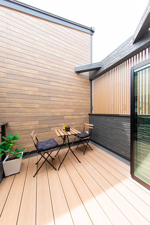 昭和ハウジング泉州・パナソニックビルダーズグループ 【3000万円台/二世帯住宅/テクノ工法/貝塚市】勾配天井とバルコニーが2階リビングの開放感をアップ！の建築実例画像8