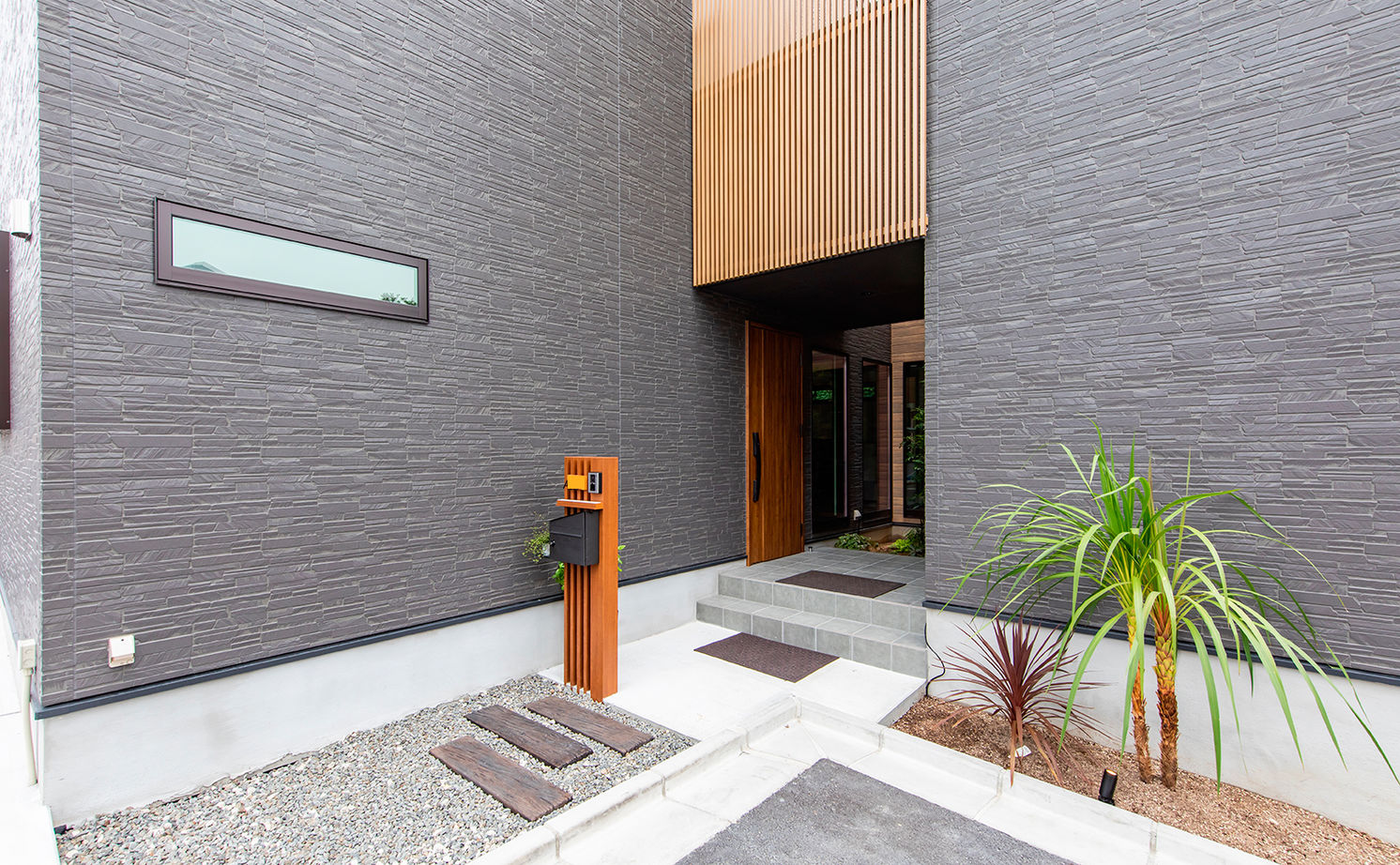 昭和ハウジング泉州・パナソニックビルダーズグループ 【3000万円台/二世帯住宅/テクノ工法/貝塚市】勾配天井とバルコニーが2階リビングの開放感をアップ！の建築実例画像19