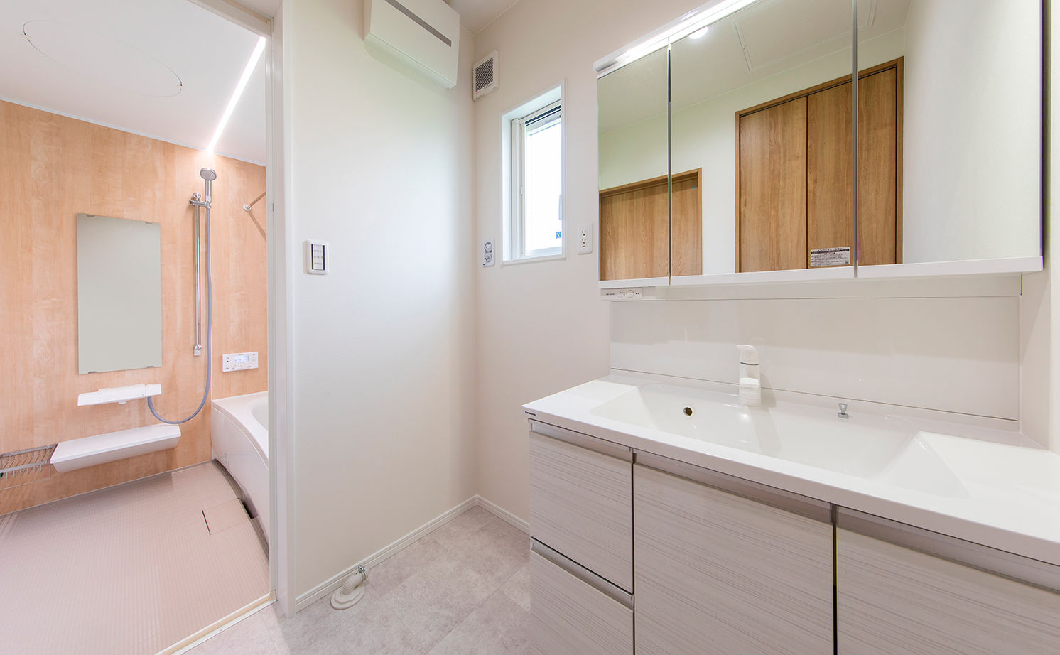 昭和ハウジング泉州・パナソニックビルダーズグループ 【2000万円台/テクノ工法/貝塚市/間取り図】開放的で大人かっこいいアウトドアリビングのある家の建築実例画像13