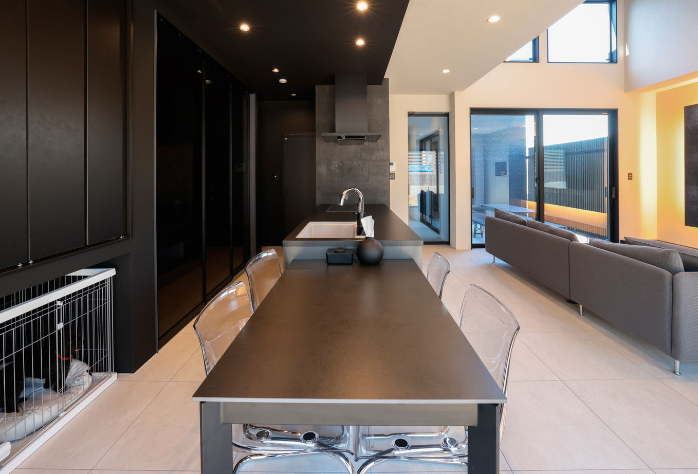 昭和ハウジング泉州・パナソニックビルダーズグループ 【平屋/3,000万円台/テクノ工法/間取り図】内外をブラックベースでクールに。迫力のあるオンリーワンの平屋の建築実例画像12