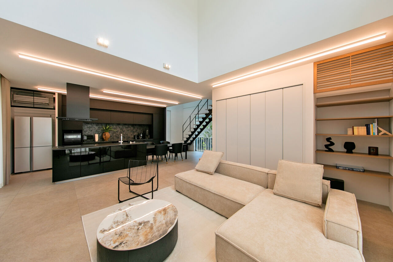 昭和ハウジング泉州・パナソニックビルダーズグループ 【4000万円～/大阪/貝塚/間取り図】ホテルライクなモダンな邸宅を、耐震等級3のテクノストラクチャーで実現の建築実例画像2