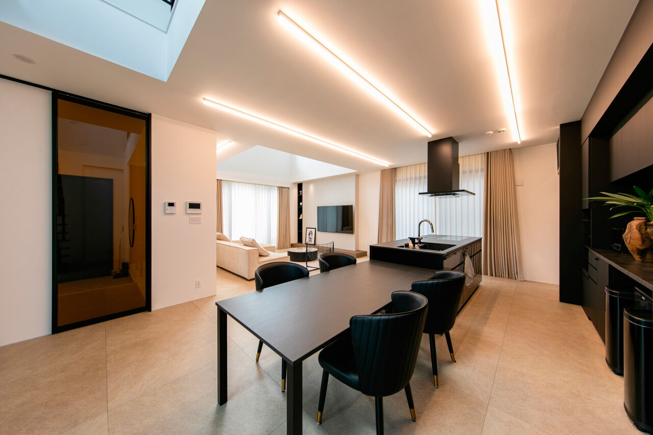 昭和ハウジング泉州・パナソニックビルダーズグループ 【4000万円～/大阪/貝塚/間取り図】ホテルライクなモダンな邸宅を、耐震等級3のテクノストラクチャーで実現の建築実例画像4