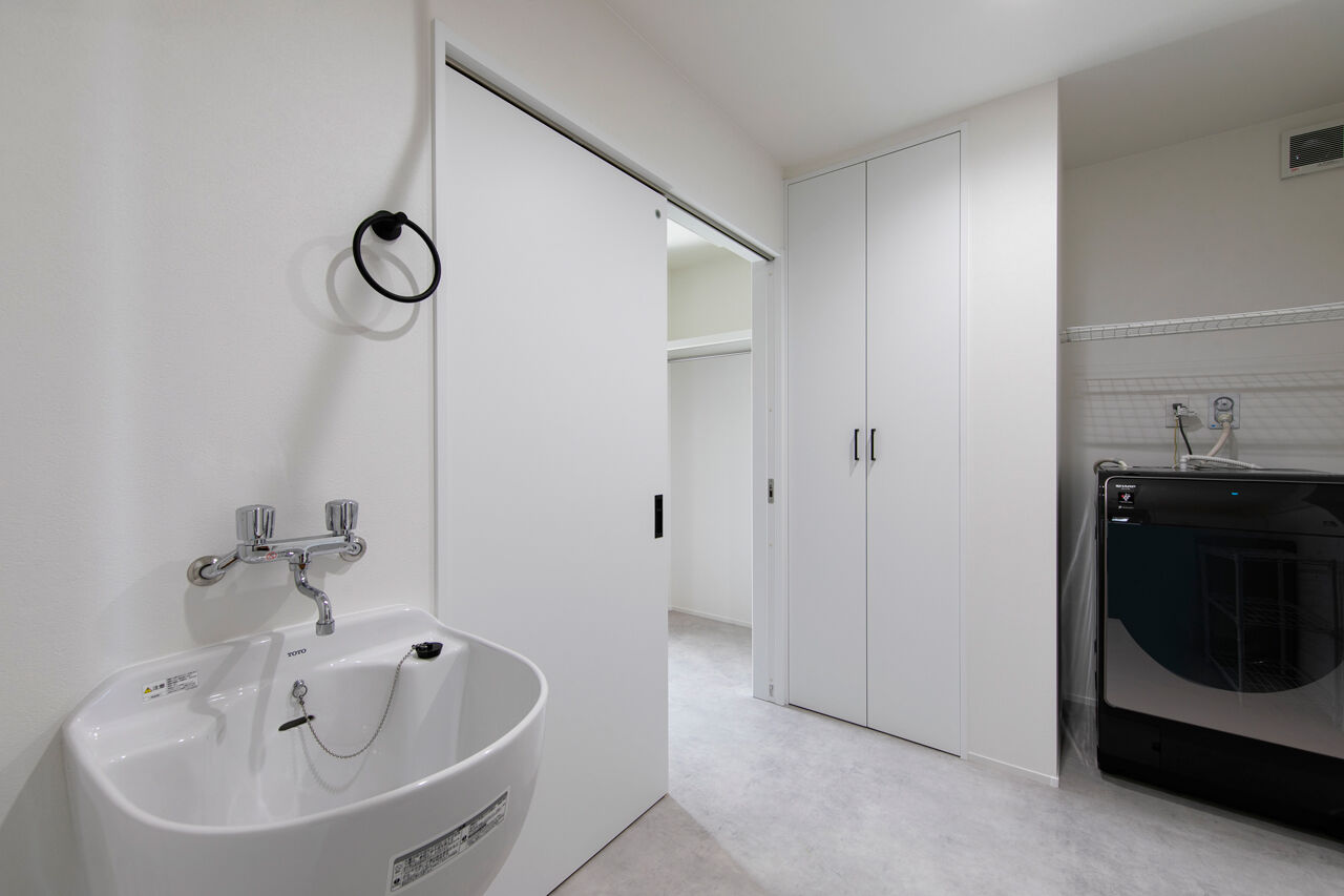 昭和ハウジング泉州・パナソニックビルダーズグループ 【平屋/3000万円台/テクノ工法/間取り図】仲間が集まり、賑やかに楽しむ。ホテルライクで高性能なエコ住宅の建築実例画像9