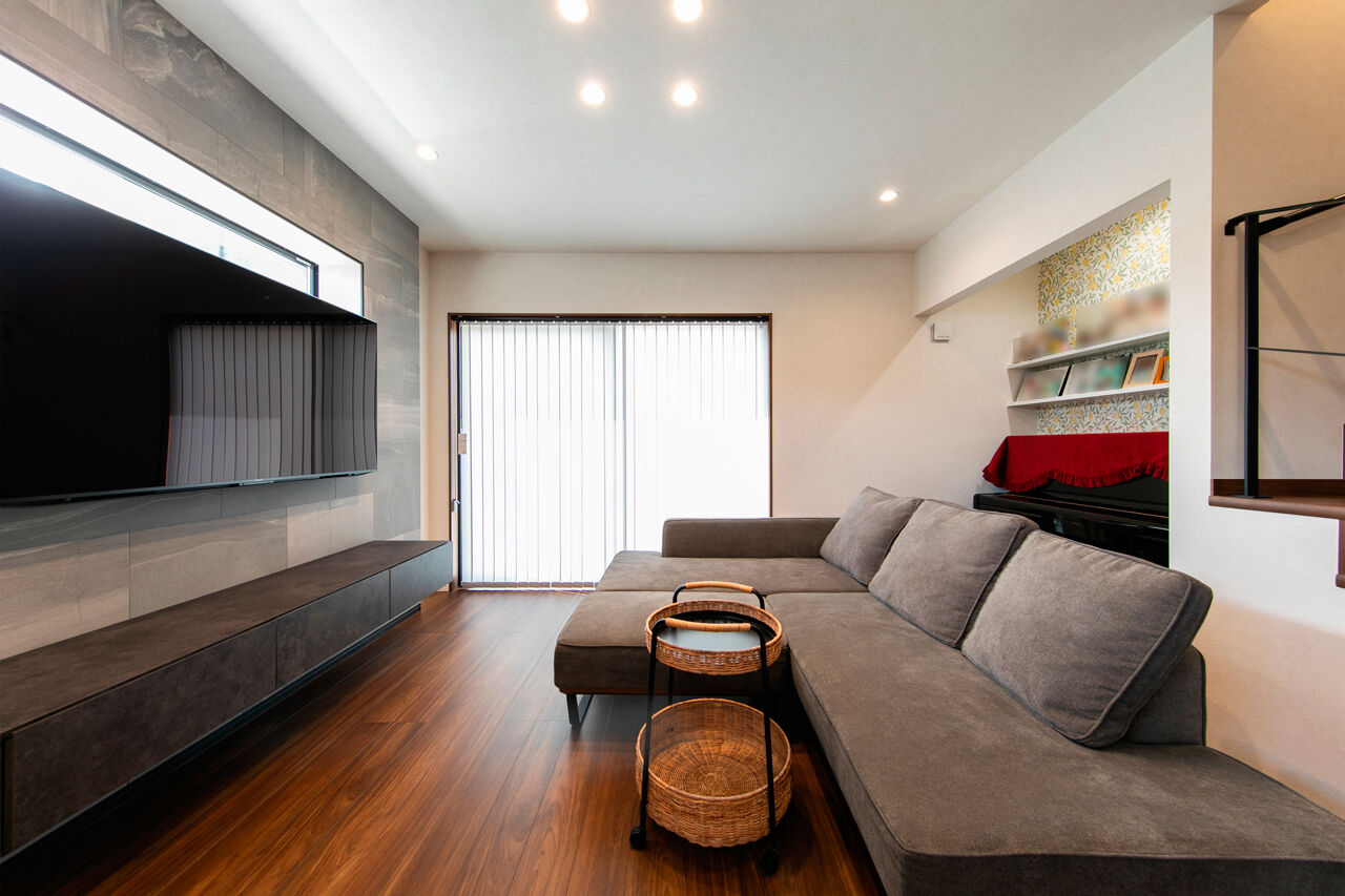 昭和ハウジング泉州・パナソニックビルダーズグループ 【2000万円台/テクノ工法/貝塚市/間取り図】ブラック×ウォールナットがモダン。家事ラクな平屋風動線の家の建築実例画像3