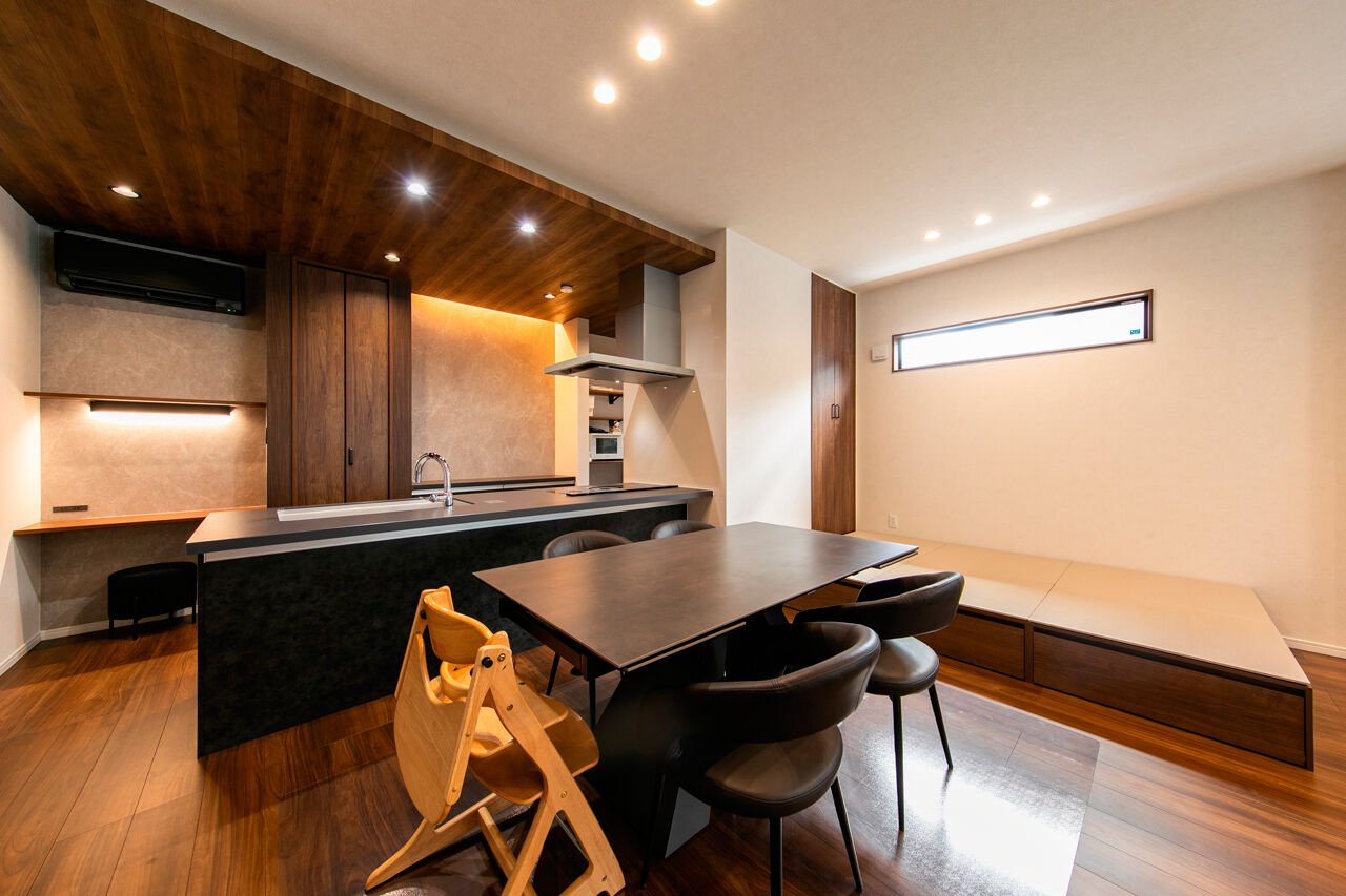 昭和ハウジング泉州・パナソニックビルダーズグループ 【2000万円台/テクノ工法/貝塚市/間取り図】ブラック×ウォールナットがモダン。家事ラクな平屋風動線の家の建築実例画像7