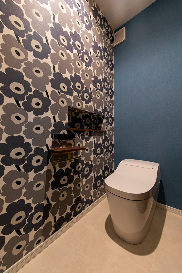 昭和ハウジング泉州・パナソニックビルダーズグループ 【2000万円台/テクノ工法/貝塚市/間取り図】ブラック×ウォールナットがモダン。家事ラクな平屋風動線の家の建築実例画像10