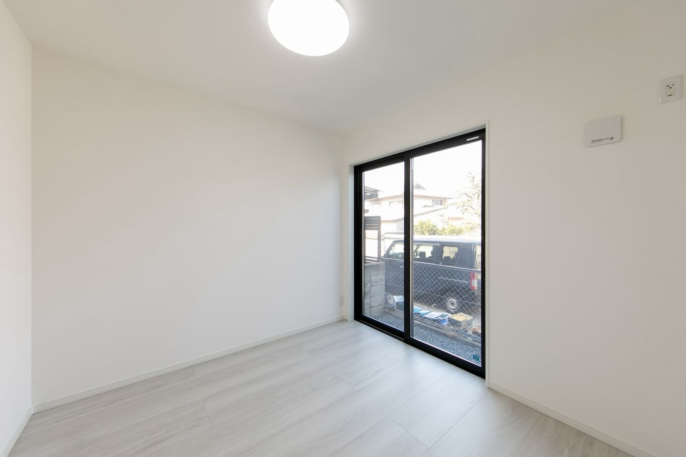 昭和ハウジング泉州・パナソニックビルダーズグループ 【貝塚市/２台駐車】木目とブラックが映える、家事ラクな回遊動線の家の建築実例画像10