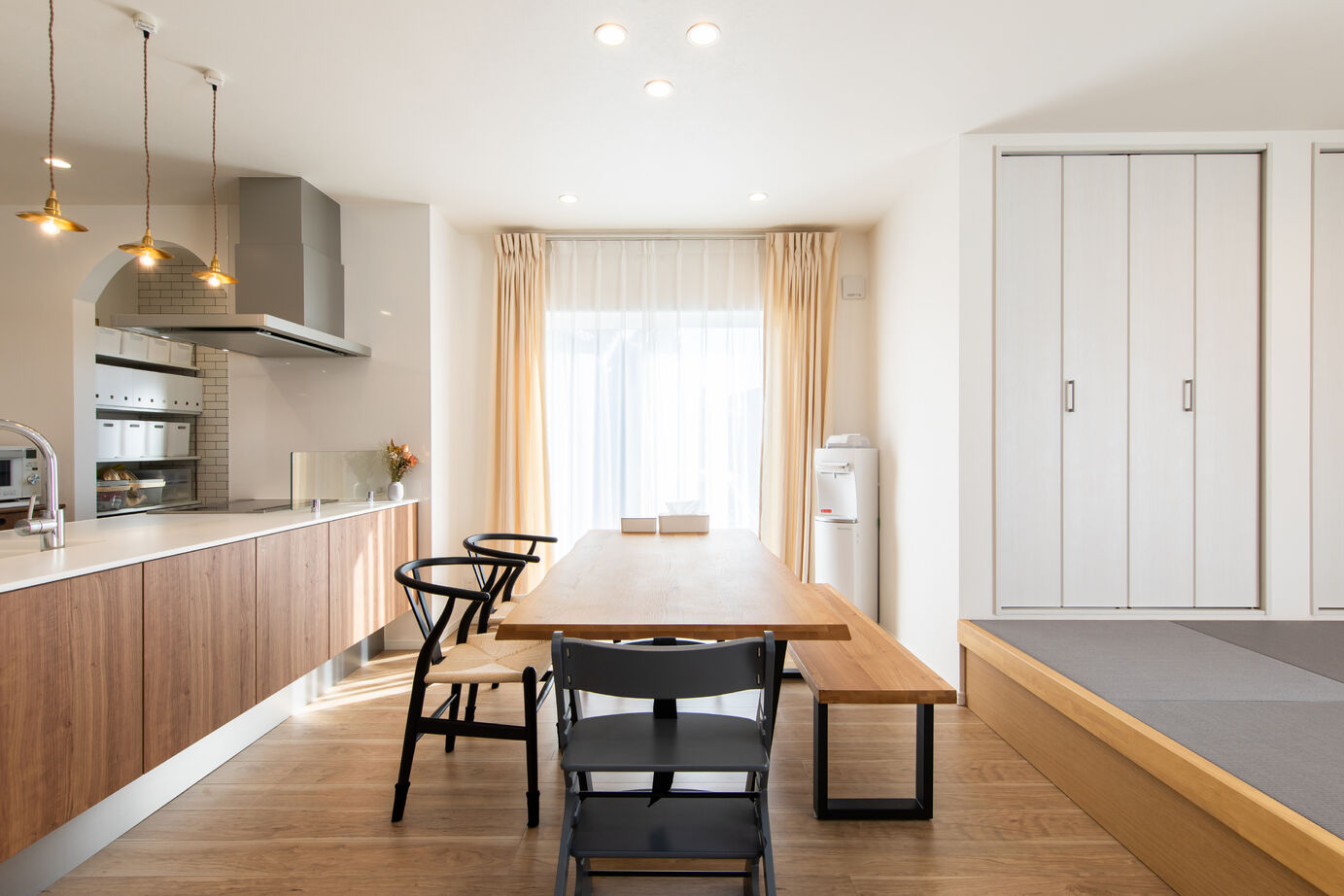 昭和ハウジング泉州・パナソニックビルダーズグループ 【岸和田市】木目が映える、北欧風のおしゃれな住まいの建築実例画像4