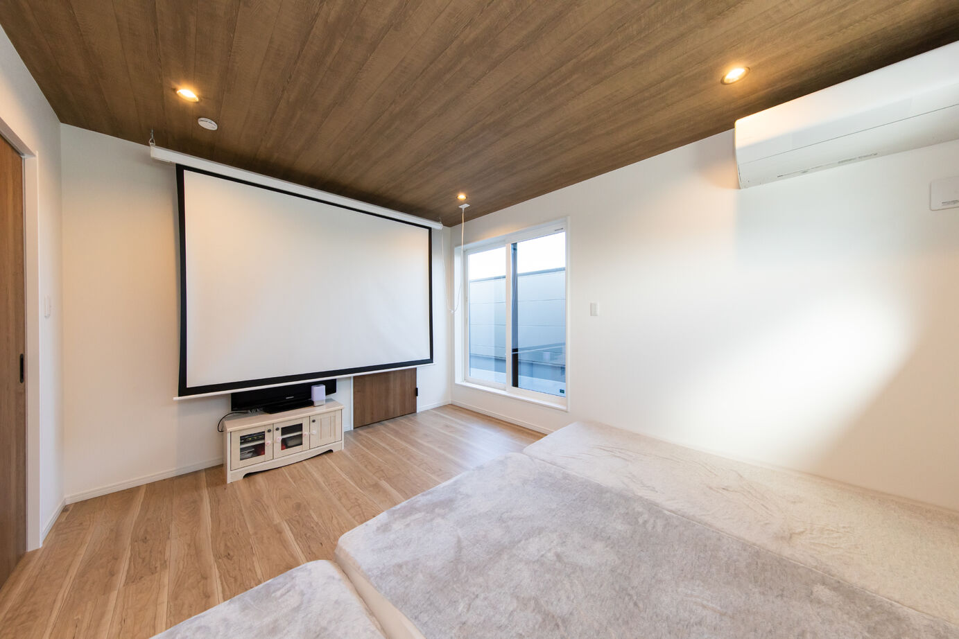 昭和ハウジング泉州・パナソニックビルダーズグループ 【岸和田市】木目が映える、北欧風のおしゃれな住まいの建築実例画像11