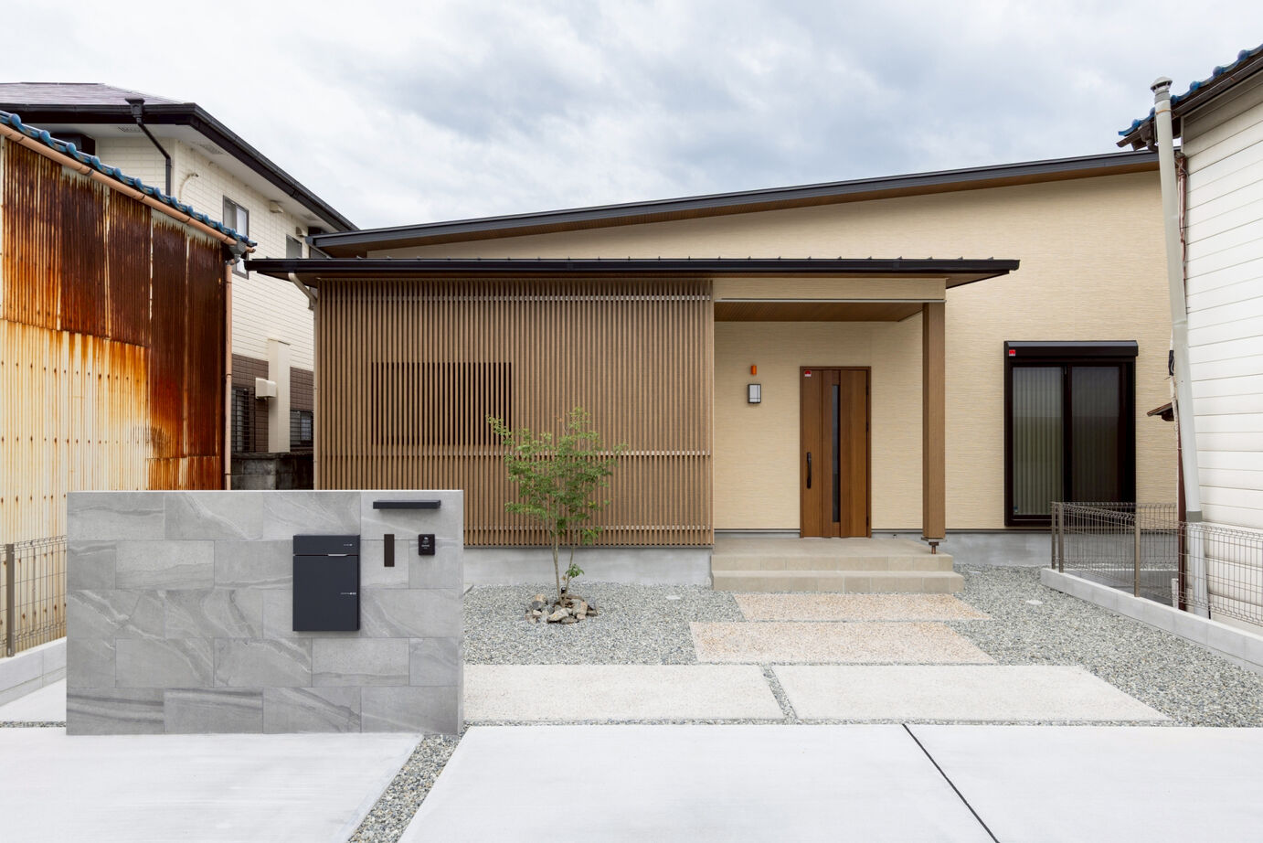 昭和ハウジング泉州・パナソニックビルダーズグループ 【貝塚市】木の温もりと光が心地よい、和モダンの家の建築実例画像10