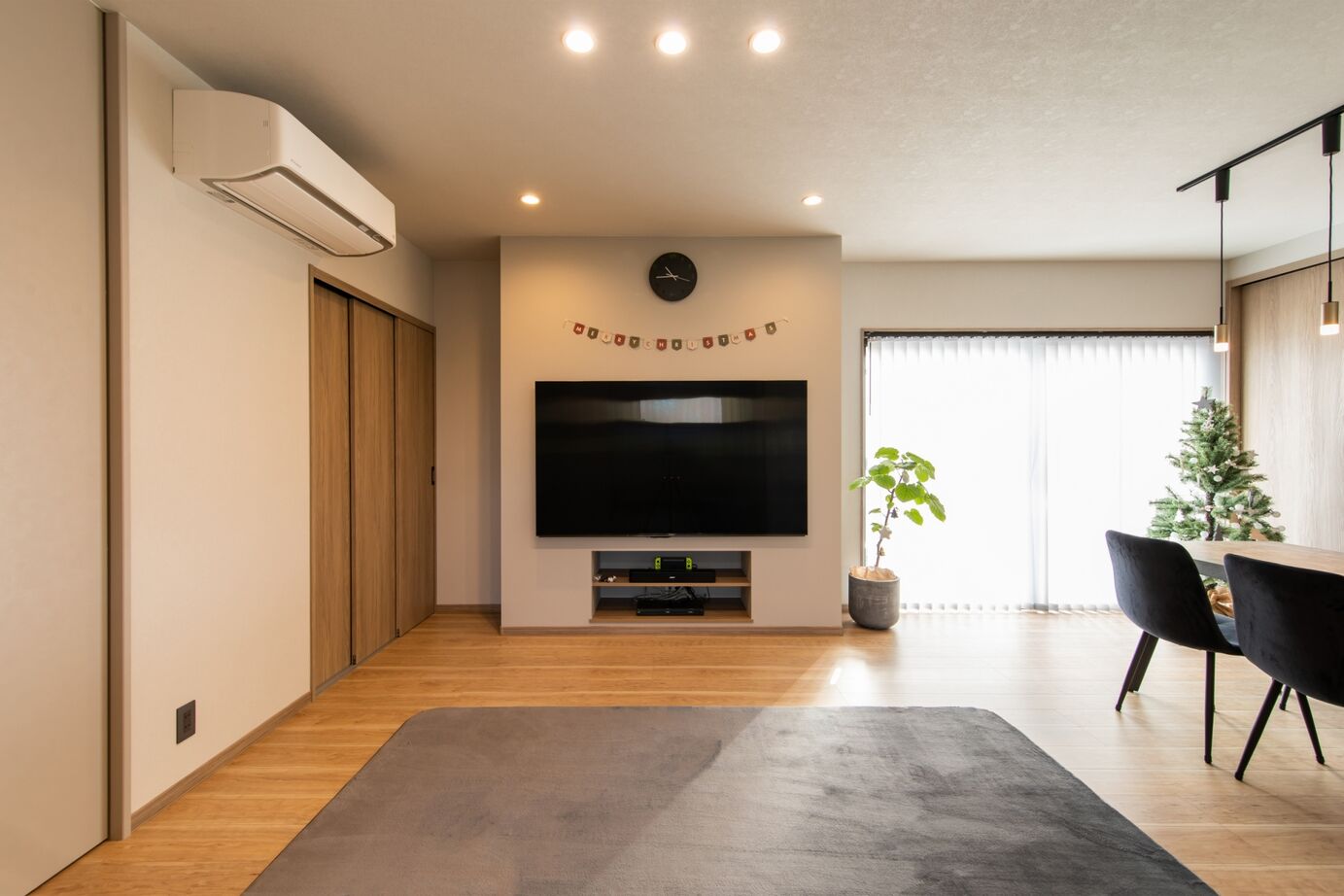 昭和ハウジング泉州・パナソニックビルダーズグループ 【貝塚市】自然光と木のぬくもりで、心地よく暮らせる家の建築実例画像