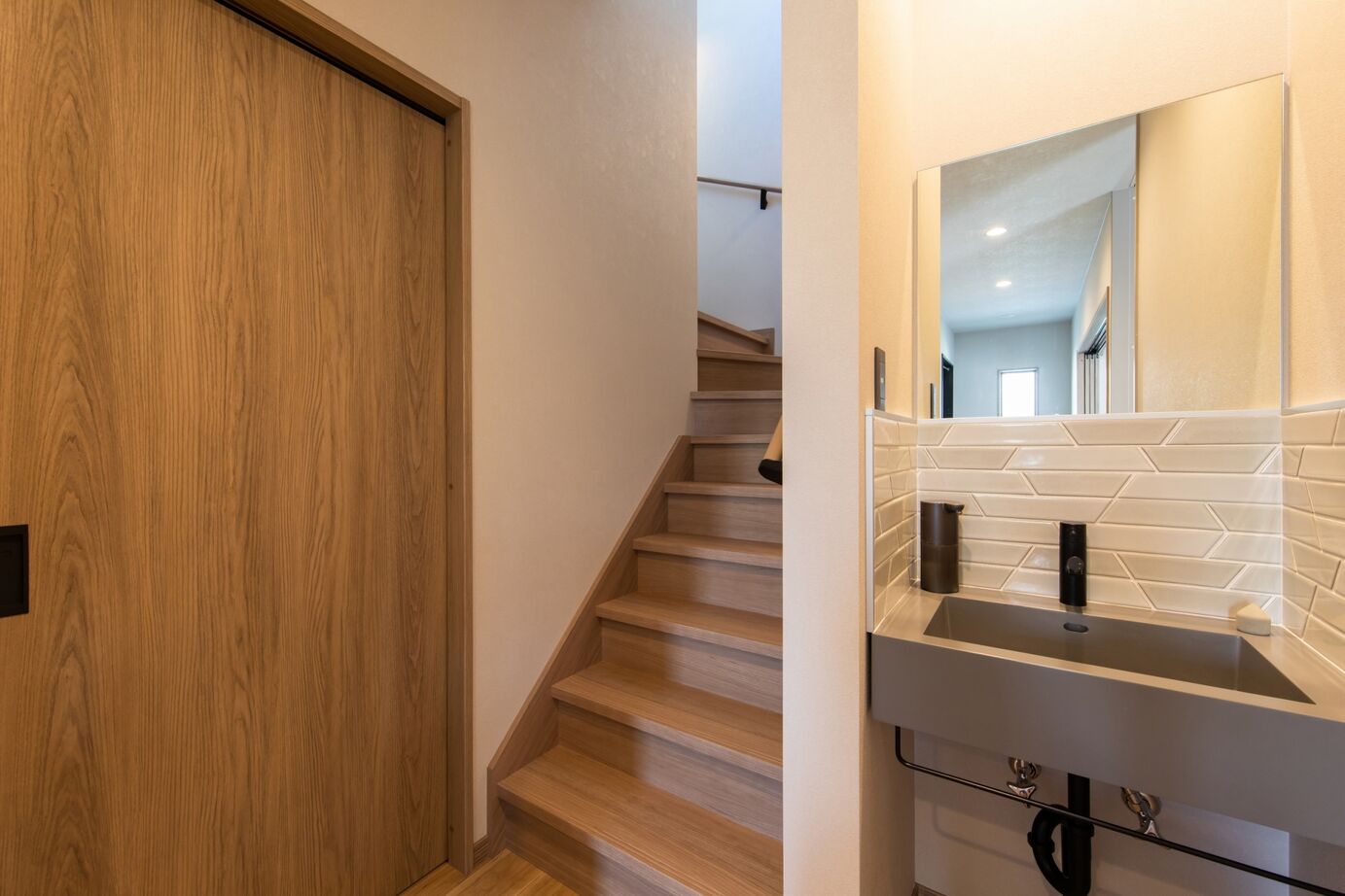 昭和ハウジング泉州・パナソニックビルダーズグループ 【貝塚市】自然光と木のぬくもりで、心地よく暮らせる家の建築実例画像8