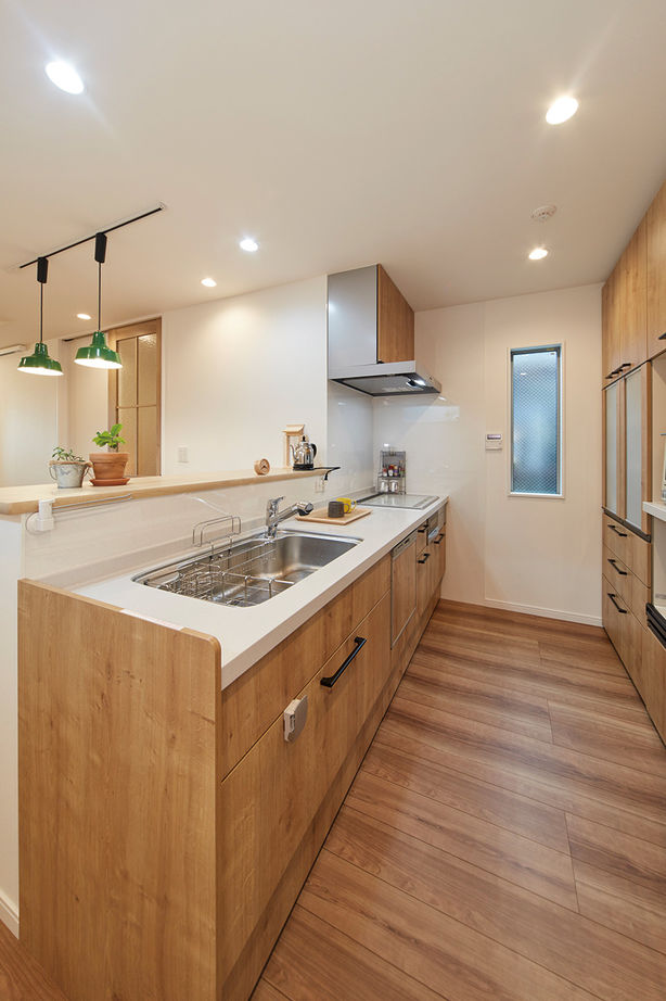 伊東工務店 【2260万円・京都市中京区】隣家が接近した狭小地ながらも二世帯住宅が実現！≪間取り図有≫の建築実例画像4