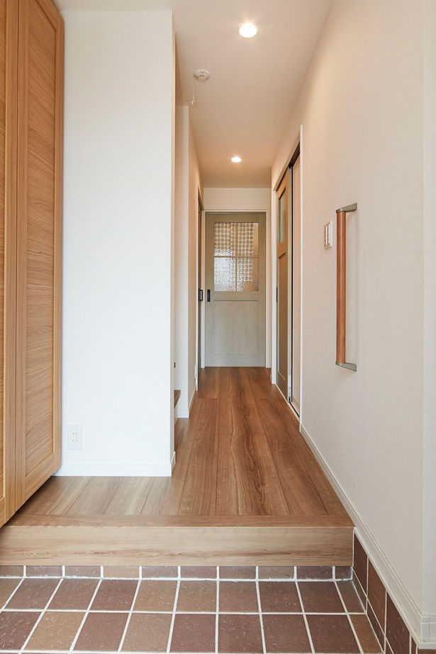 伊東工務店 【2260万円・京都市中京区】隣家が接近した狭小地ながらも二世帯住宅が実現！≪間取り図有≫の建築実例画像8