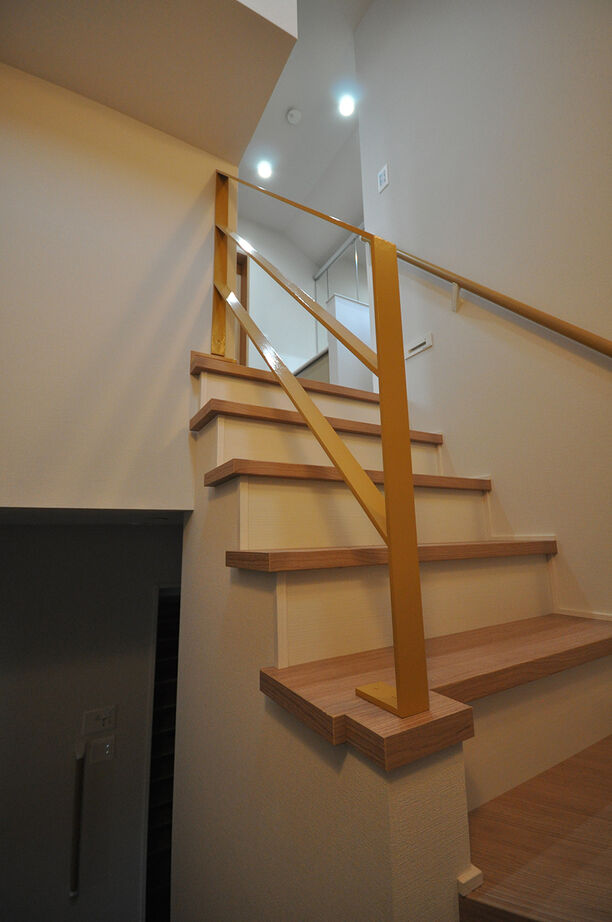 伊東工務店 【2000万円台/長期優良住宅/太陽光発電システム】デザインと省エネ性能にこだわった子育てファミリーの家の建築実例画像3