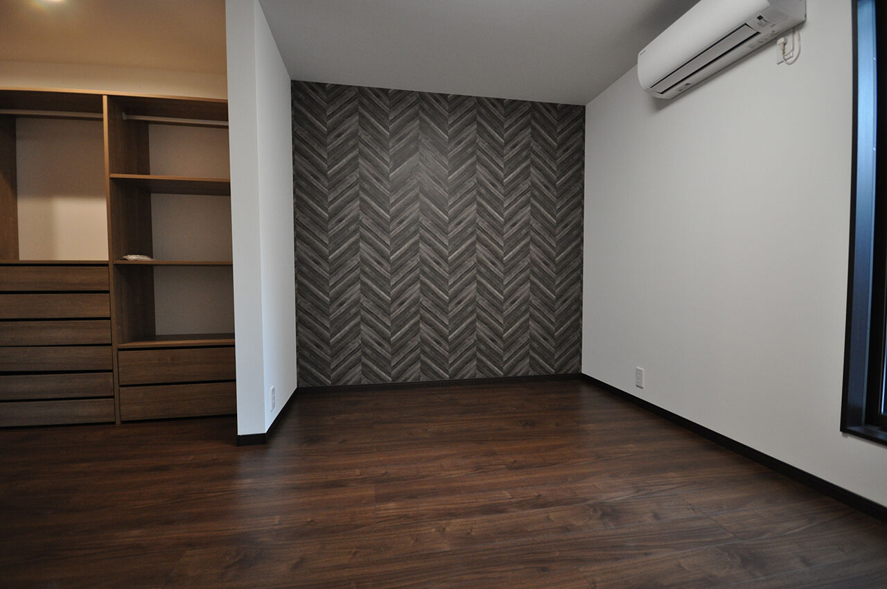 伊東工務店 【2000万円/京町家風デザイン/ビルトインガレージ】耐震性能を高め、20坪に3階建てを実現した住まいの建築実例画像3