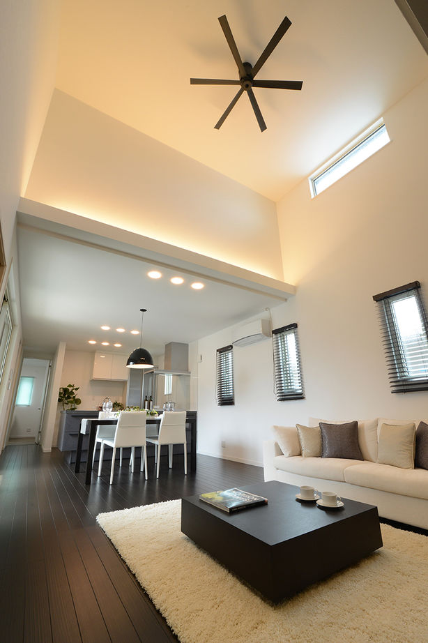 コンフォートハウス長崎支店 【平屋/中庭/吹き抜け】プライベートと開放感を両立させたホテルライクな平屋の建築実例画像3