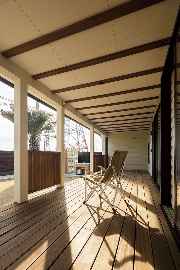 野口建設 アイアンと木のテイストが美しいおしゃれなガレージ付きの大空間の住まいの建築実例画像13