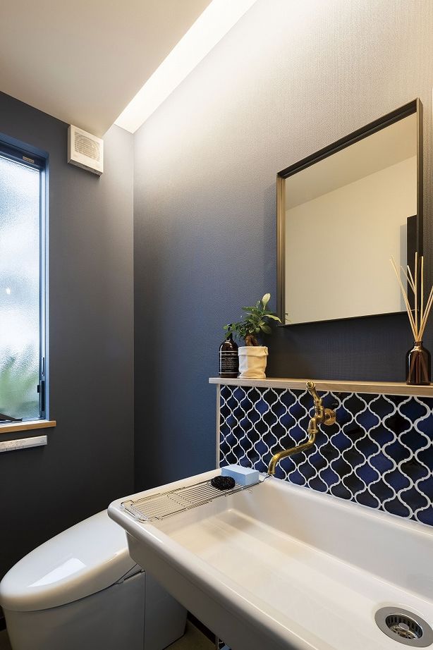 野口建設 アイアンと木のテイストが美しいおしゃれなガレージ付きの大空間の住まいの建築実例画像16