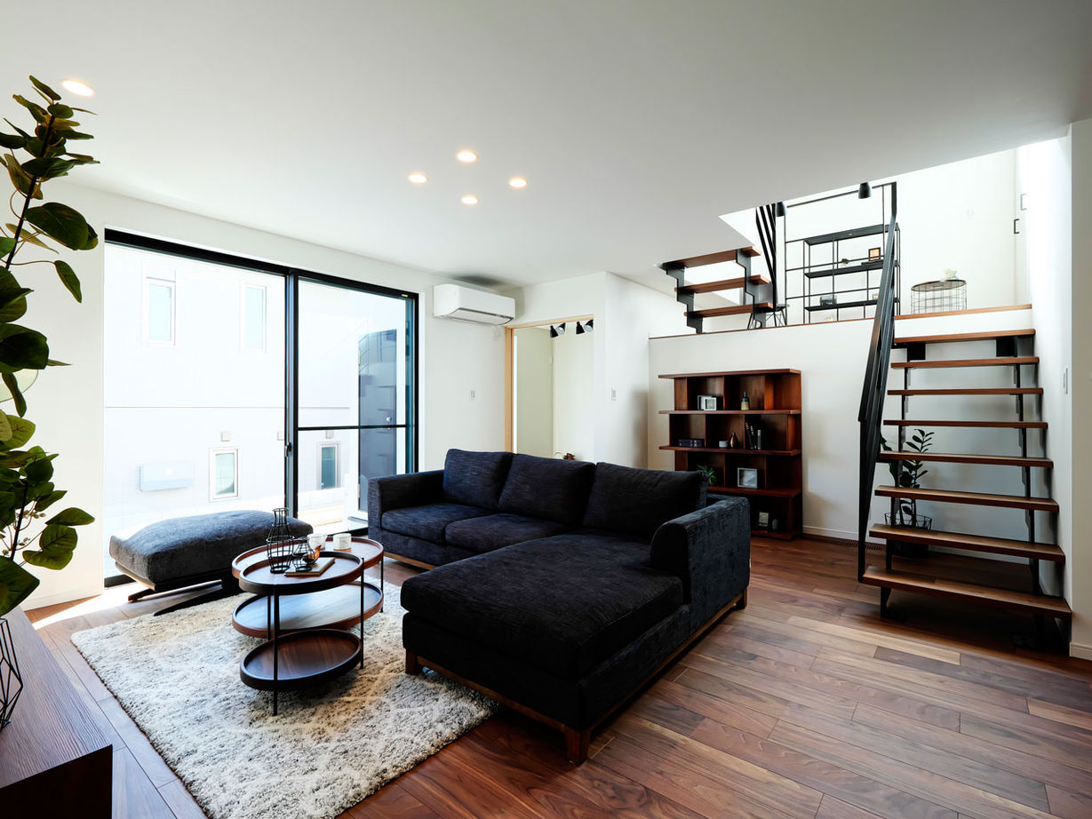 ユーロプランニング 【2000万円台/大阪府/間取り有】スタイリッシュな外観の内側は、光溢れる住み心地のいい5LDKの建築実例画像5