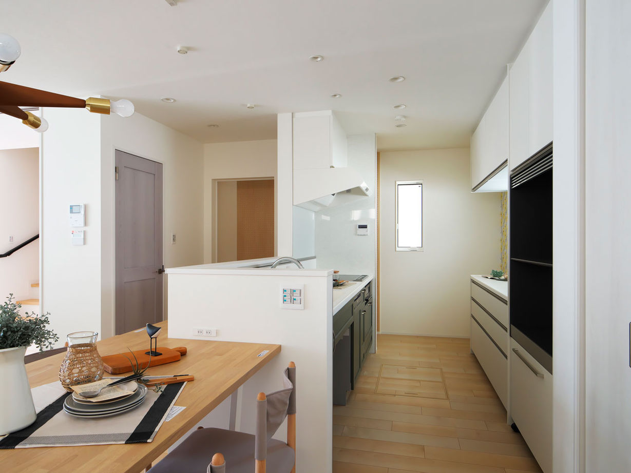 ユーロプランニング 【2000万円台/大阪府/茨木市/間取り有】家族の寛ぎ空間満載！屋上テラスを叶えたナチュラルテイストの家の建築実例画像5