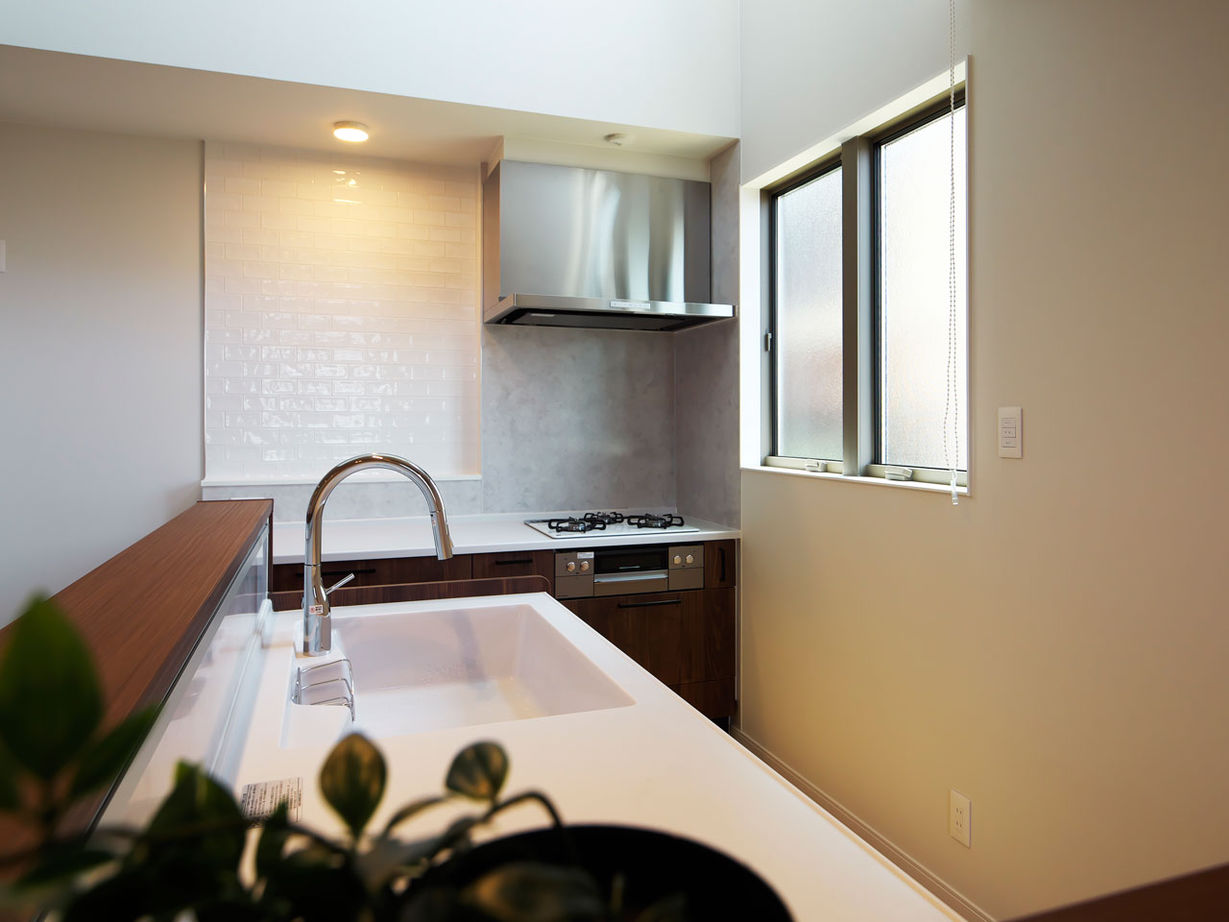 ユーロプランニング 【大阪府/ダウンリビング】個性的なLDKのゾーニング、家事効率の良さと屋上庭園が叶える心地よい暮らしの建築実例画像5