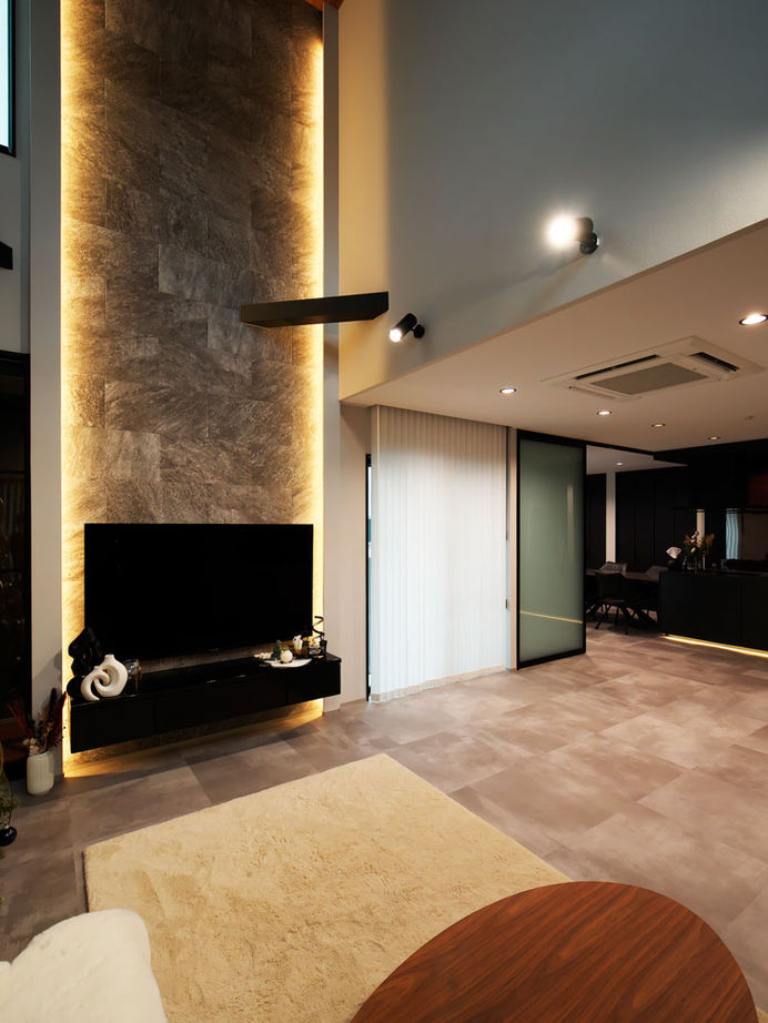 ユーロプランニング 【3000万円台/大阪府/間取り有】リビングや玄関に吹抜を配したホテルライクな空間！仕事場も兼ねた５LDKの建築実例画像4