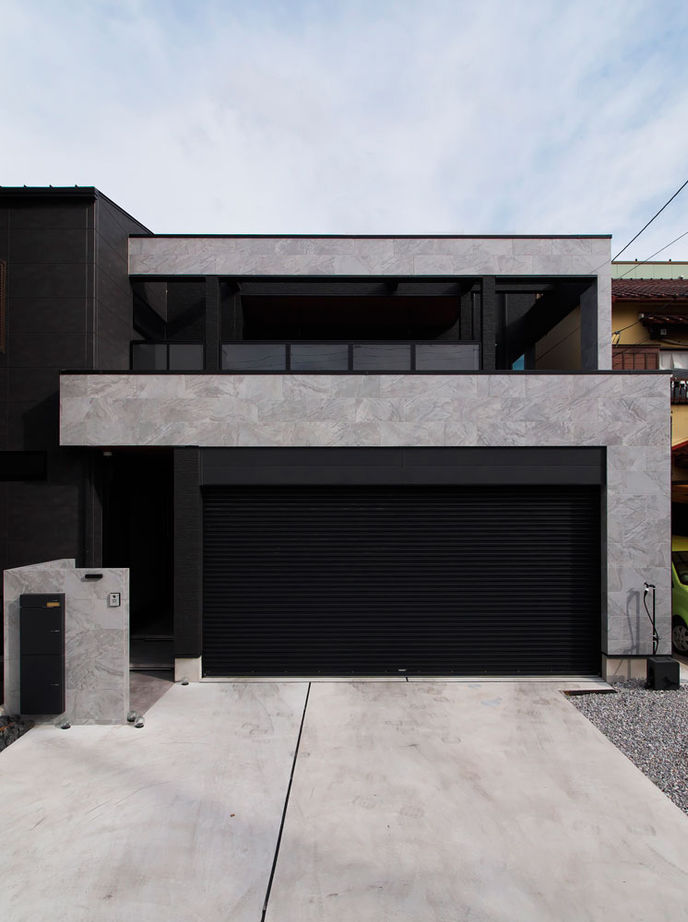 ユーロプランニング 【3000万円台/大阪府/間取り有】リビングや玄関に吹抜を配したホテルライクな空間！仕事場も兼ねた５LDKの建築実例画像5