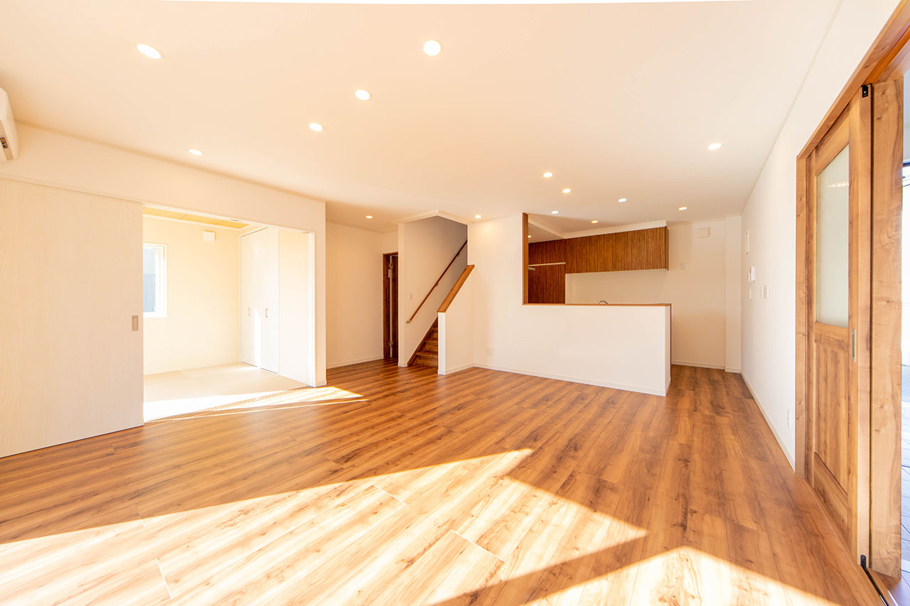 モアナビルダーズ　～ガレージハウス、サーファーズハウス～ 【3人家族/4LDK/間取り図有】約18畳のインナーガレージは天気を気にせず遊べる大空間！の建築実例画像7