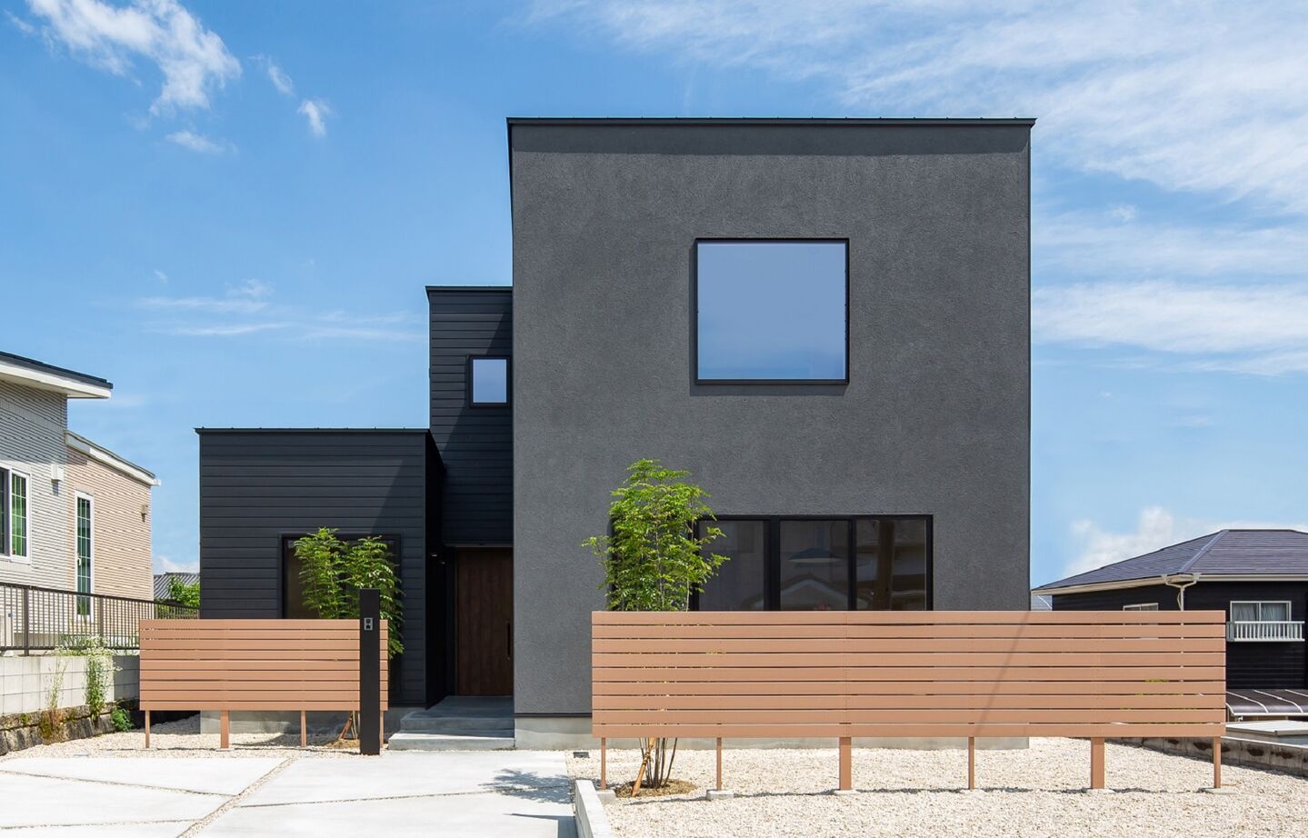 ホワイトレーベルの建築実例画像