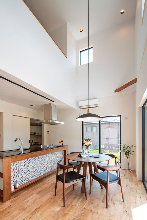 ホワイトレーベル 【2000万円台/30坪台/間取り図】将来の同居を見据えて2世帯住宅に。生活感のない大人ナチュラルな家の建築実例画像3