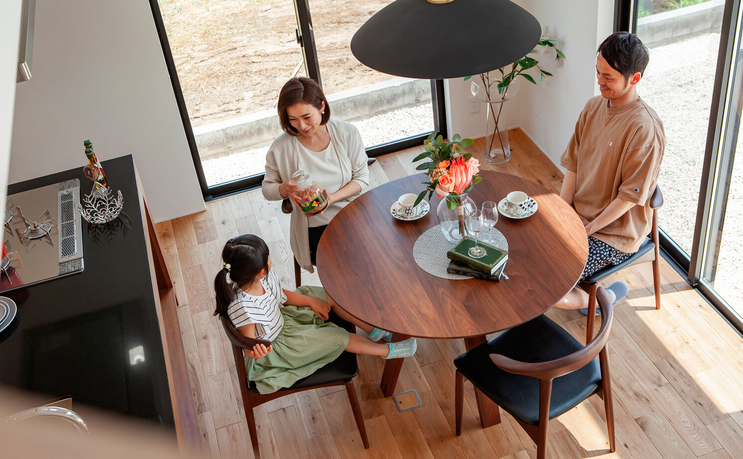 ホワイトレーベル 【2000万円台/30坪台/間取り図】将来の同居を見据えて2世帯住宅に。生活感のない大人ナチュラルな家の建築実例画像4