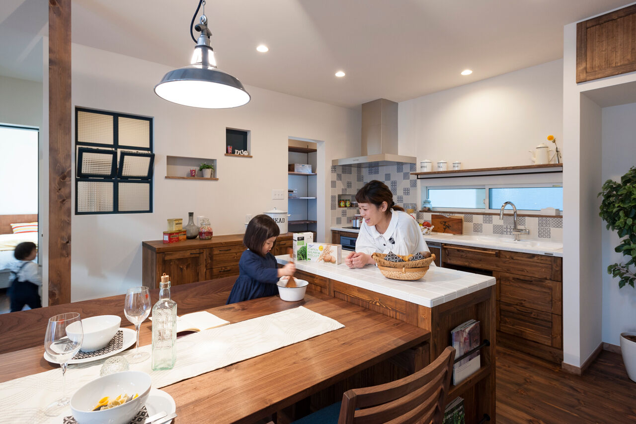 ホワイトレーベル 【2000万円台/平屋/30坪台/注文住宅/間取り図】L字型の平屋/天井高4.5ｍのリビングで開放感たっぷりの平屋の建築実例画像2